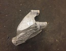 Опора двигателя левая для Audi A5/S5 Coupe (8T) 2007-2011  запчасти бу