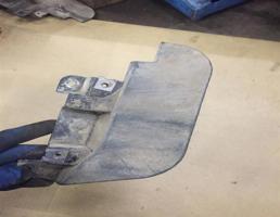 Брызговик задний для Audi Q7 (4L)  2005 - 2009  запчасти бу