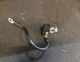 Клемма аккумулятора для Mercedes-Benz W204 C-classe 2011-2015 рестайлинг  запчасти бу