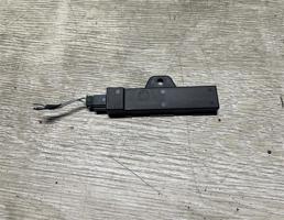 Антенна для BMW 5-серия F10/F11 2009>  запчасти бу