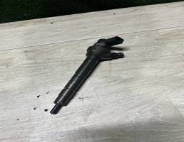 Форсунка дизельная для Audi A6 (C7 4G)2011-2014  запчасти бу