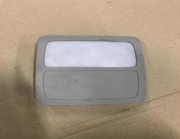 Плафон салонный для Audi Q7 (4L)  2005 - 2009  запчасти бу