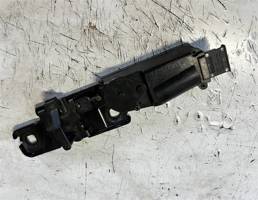 доводчик замка крышки багажника для Audi A6 (C7 4G)2011-2014  запчасти бу