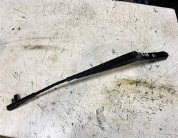 Поводок стеклоочистителя передний левый для Skoda Octavia (A5 1Z-) 2008-2013 рестайлинг  запчасти бу