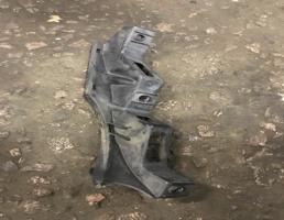 Кронштейн переднего бампера левый для Volkswagen Passat (B6) 2005-2010  запчасти бу