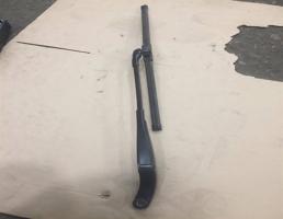 Поводок стеклоочистителя передний левый для Mercedes-Benz W221 S-Klasse S221 2009-2013 рестайлинг  запчасти бу