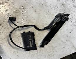 Привод крышки багажника для Audi A6 (C7 4G)2011-2014  запчасти бу