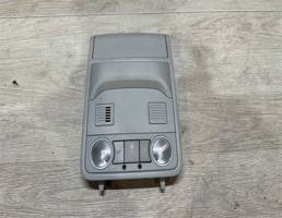 Плафон салонный для Volkswagen Tiguan 2007-2011  запчасти бу