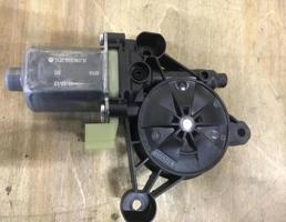 Мотор стеклоподъемника для Audi A3 (8V) 2016-2019 рестайлинг  запчасти бу