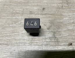 Реле 646 для Volkswagen Golf VI 2009-2012  запчасти бу