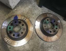 Диск тормозной задний  комплект для Volkswagen Passat (B7) 2011-2015  запчасти бу