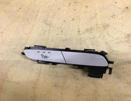 Кнопка обогрева сидений для Mercedes-Benz W205 C-classe 2014-2018  запчасти бу