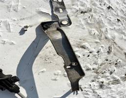 Кронштейн крепления крыла для Audi A6 (C7 4G)2011-2014  запчасти бу