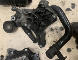 Кронштейн гидроусилителя для Audi Q7 (4L)  2005 - 2009  запчасти бу