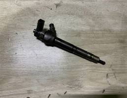 Форсунка дизельная для Volkswagen Passat CC 2012-2017 рестайлинг  запчасти бу