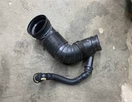 Воздуховод воздушного фильтра для Volkswagen Passat (B7) 2011-2015  запчасти бу