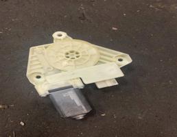 Мотор стеклоподъемника для Mercedes-Benz W205 C-classe 2014-2018  запчасти бу