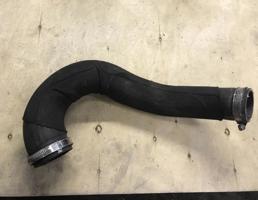 Патрубок для Audi A6 (C7 4G)2011-2014  запчасти бу