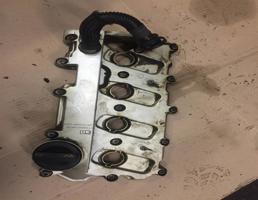 Крышка клапанная (ГБЦ) для Audi Q7 (4L)  2005 - 2009  запчасти бу