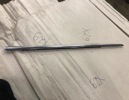 Молдинг стекла двери передней правой для Mercedes-Benz W213 E-classe  запчасти бу