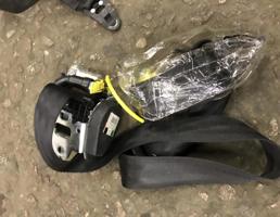 Ремень безопасности с пиропатроном для Volkswagen Touareg 7L 2007-2010  запчасти бу