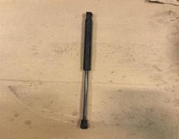 Амортизатор капота для Land Rover Range Rover Sport L320 2005-  запчасти бу