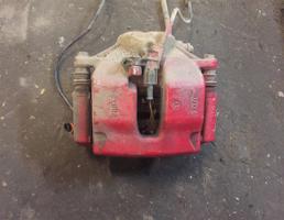 Суппорт передний правый для Mercedes-Benz W204 C-classe 2011-2015 рестайлинг  запчасти бу