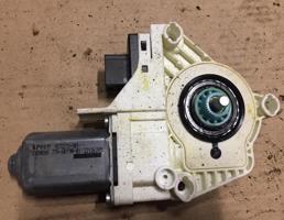 Мотор стеклоподъемника для Audi Q7 (4L)  2005 - 2009  запчасти бу