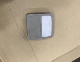 Плафон салонный для Audi Q7 (4L)  2005 - 2009  запчасти бу