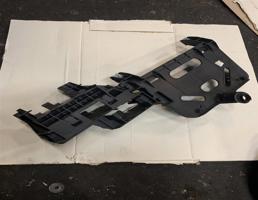 Кронштейн блока предохранителей для Audi A6 (C6 4F) Allroad quattro 2005-2012  запчасти бу