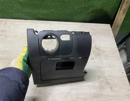 Вещевое отделение для Volkswagen Golf VI 2009-2012  запчасти бу