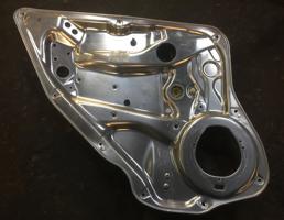 Стеклоподъемник задний левый для Mercedes-Benz W204 C-classe 2006-2011  запчасти бу