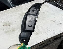 пыльник переднего крыла для Audi A6 (C7 4G)2011-2014  запчасти бу