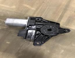 Мотор стеклоподъемника для Mercedes-Benz W166 GLE 2015-2018  запчасти бу