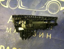 Кронштейн ручки для Audi A8 (D4,4H) 2011-2014  запчасти бу