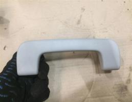 Ручка потолочная для Audi A6 (C6 4F) Allroad quattro 2005-2012  запчасти бу