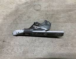 Петля капота правая для Audi A6 (C7 4G)2011-2014  запчасти бу