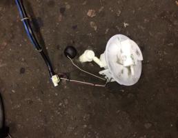 Датчик уровня топлива для Audi A4 (B8) 2007-2012  запчасти бу