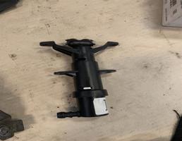 Форсунка омывателя фары для Volkswagen Touareg NF 2010 -2014  запчасти бу