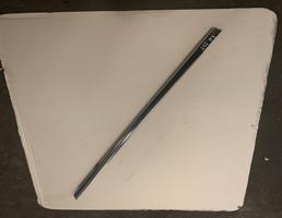 Молдинг стекла двери передней левой для Mercedes-Benz W205 C-classe 2014-2018  запчасти бу