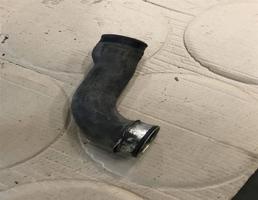 Патрубок интеркулера для Volkswagen Passat (B6) 2005-2010  запчасти бу