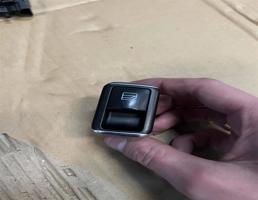 Кнопка стеклоподъемника для Mercedes-Benz W204 C-classe 2011-2015 рестайлинг  запчасти бу