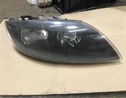 Фара правая для Audi Q7 (4L)  2005 - 2009  запчасти бу