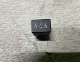 Реле 646 для Volkswagen Golf VI 2009-2012  запчасти бу