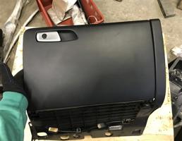 Бардачок для Audi A5/S5 Sportback (8T) 2007-2011  запчасти бу