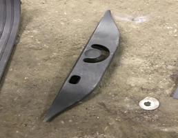 Облицовка крышки багажника для Volkswagen Touareg 7L 2007-2010  запчасти бу