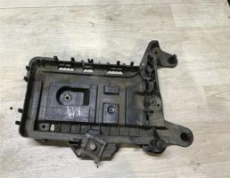 Площадка АКБ для Skoda Superb 2008-2015  запчасти бу