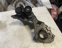 Кронштейн генератора для Audi A6 (C7 4G)2011-2014  запчасти бу