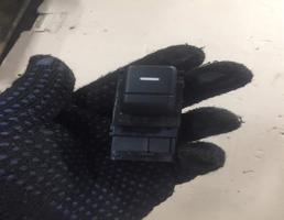 Кнопка стеклоподъемника для Land Rover Range Rover Sport L320 2005-  запчасти бу