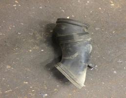 Воздуховод для Audi A8 (D4,4H) 2011-2014  запчасти бу